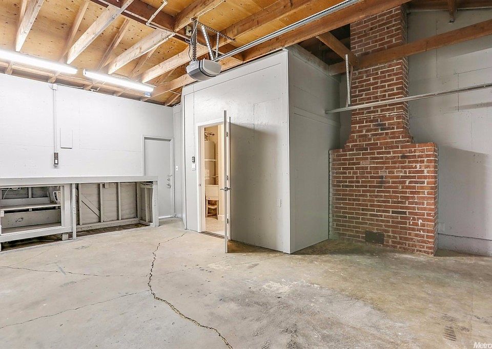 2nd image of 6125 Fillmore Ave
