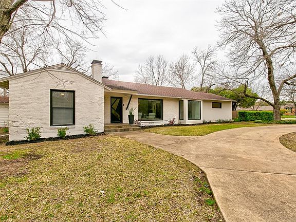 3rd image of 1505 Bella Vista Dr