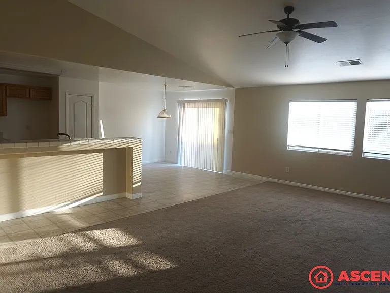 4216 Almond Grove Ln — Photo 5
