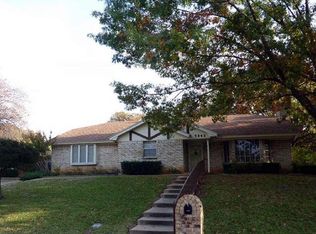 5802 Highgate Dr, Arlington, TX 76016