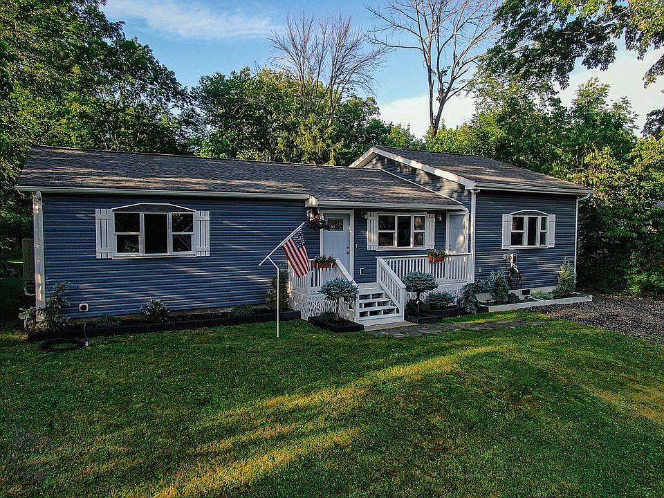 1st image of 42 Wickham Dr