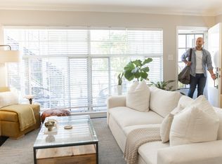 1119 N Sweetzer Ave APT 11, West Hollywood, CA 90069