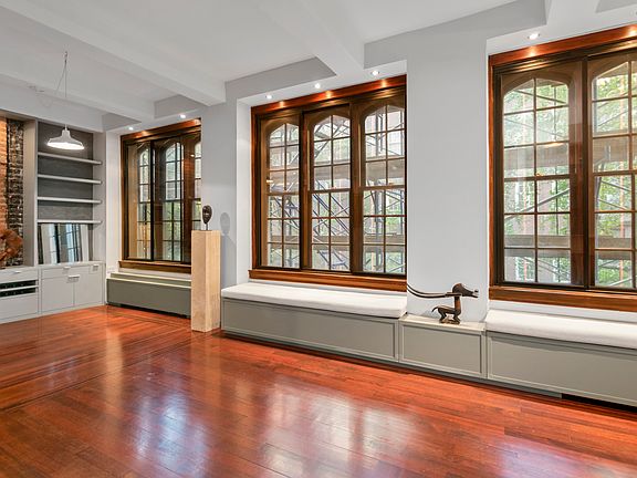 3rd image of 52 E 78th St #3AB