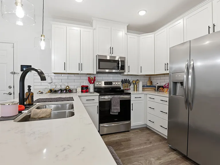 2739 Pinebrook Rd — Photo 11