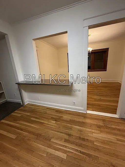 4 bed, 2.5 bath, 2553 sqft, $2,700 — Photo 2