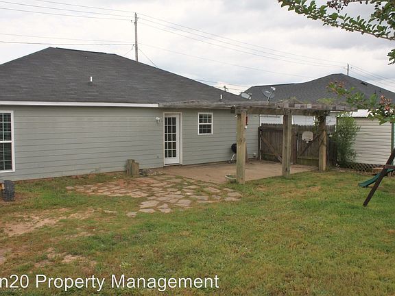 2nd image of 415 Mill Pond Dr