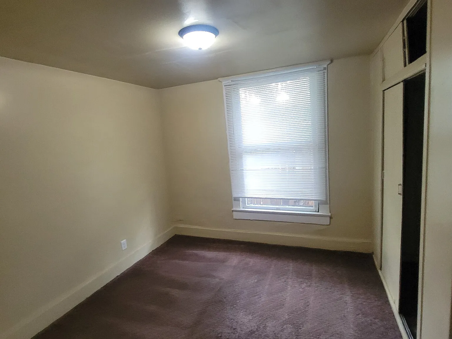 3 bed, 2.0 bath, $1,025 — Photo 3