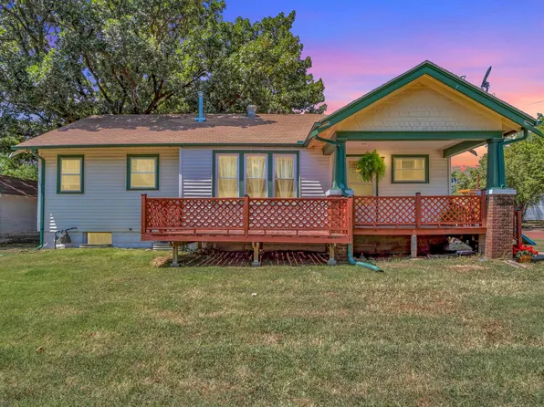 625 E 5th St, Newton, KS 67114
