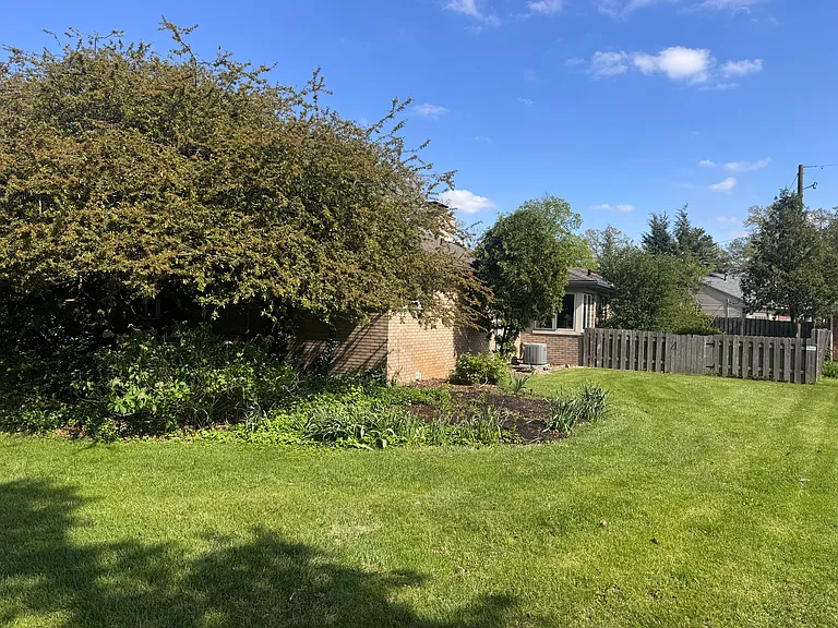 737 Cherry Tree Ln — Photo 31