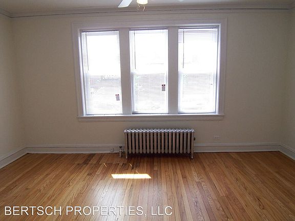 5th image of 4805 N Fairfield Ave APT 33