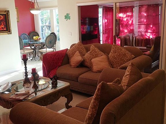 3rd image of 1845 Waterford Dr APT 3