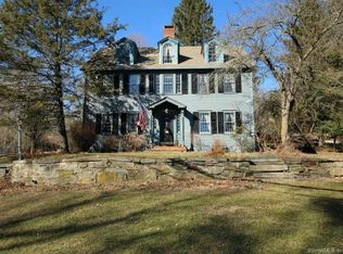 74 Main St, Newtown, CT 06470