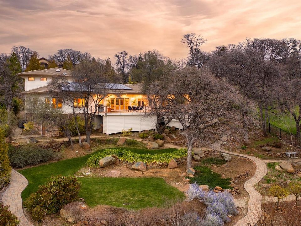 2nd image of 9986 Spyglass Cir