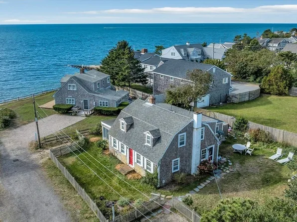 9 Beach Pine Rd, Dennis Port, MA 02639