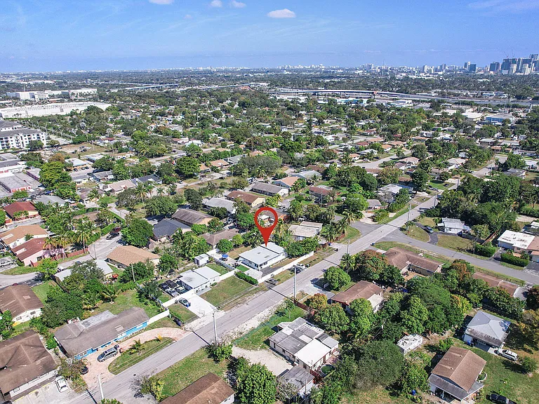 2629 SW 6th Ct — Photo 38