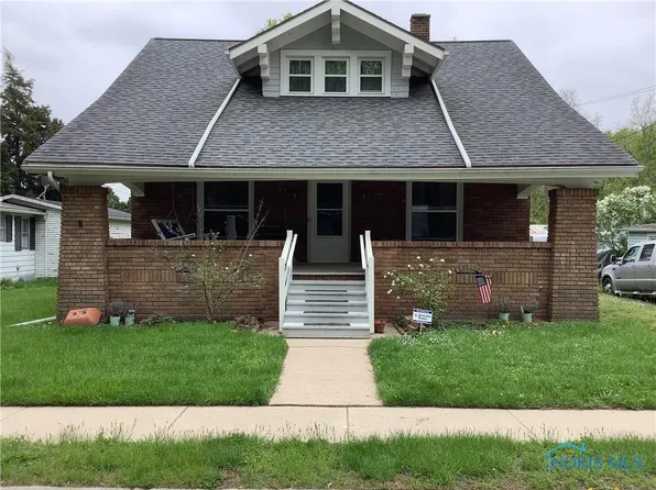 114 E Cherry St, Liberty Center, OH 43532