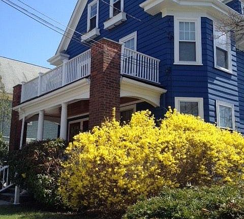 2nd image of 2729 Nisbet St