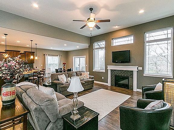 3rd image of 765 Chukar Cir