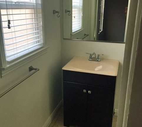 2nd image of 1030 E Fountain Way