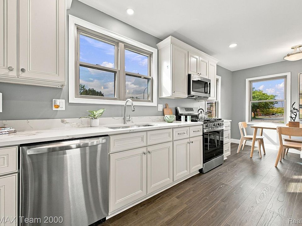 5808 Merriman Rd, photo 10