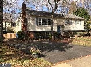 7804 Worthing Ct, Alexandria, VA 22315