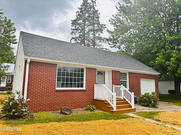 2nd image of 127 Elm Dr