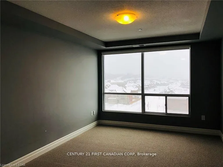 260 Villagewalk Blvd #608 — Photo 32