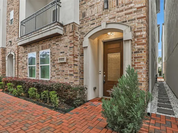 2810 Princeton St, Houston, TX 77009