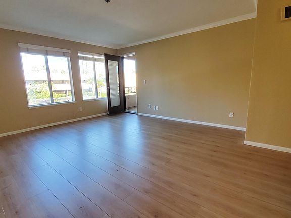 2nd image of 8889 Caminito Plaza Centro #B7208