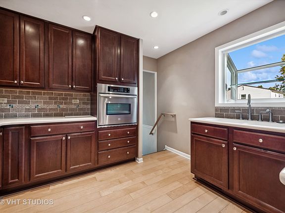 4th image of 1414 E Gloria Dr