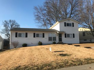 4036 Redland Dr, Saint Louis, MO 63125