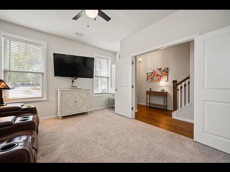 122 Rowans Creek Dr — Photo 16
