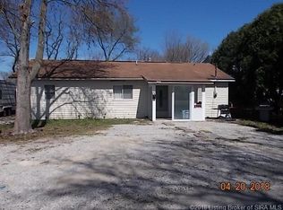 258 N Railroad St, Austin, IN 47102