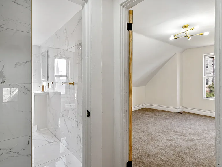415 Mills Ave — Photo 17