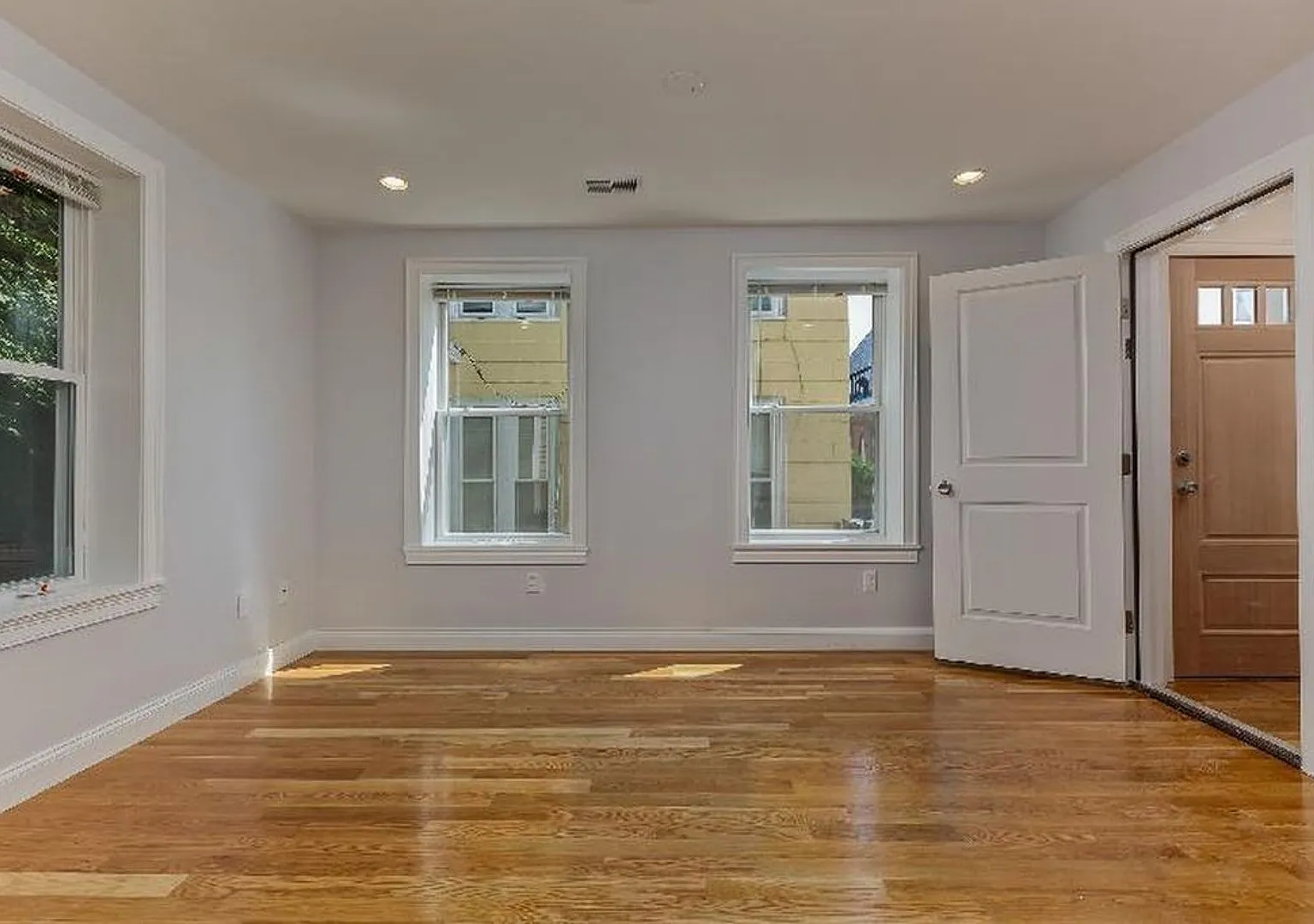 715 Parker St #5E Boston MA 02120 — Photo 2