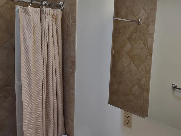 7615 Mallard Dr — Photo 10