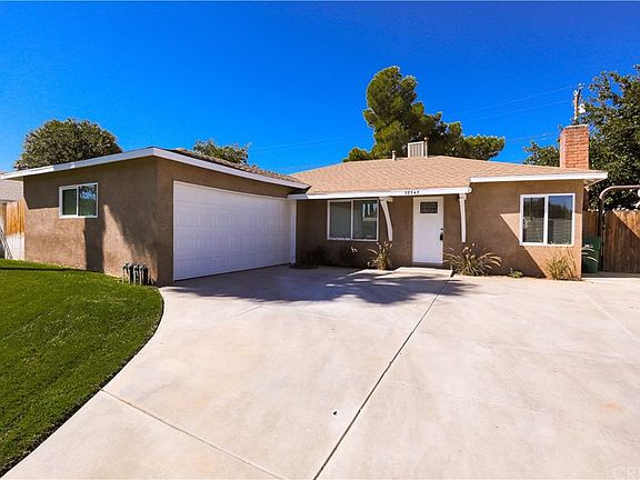 2nd image of 38547 Sumac Ave