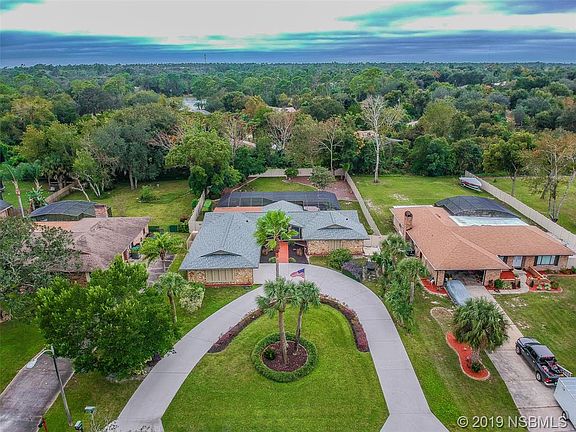 3rd image of 524 Cleo Ln