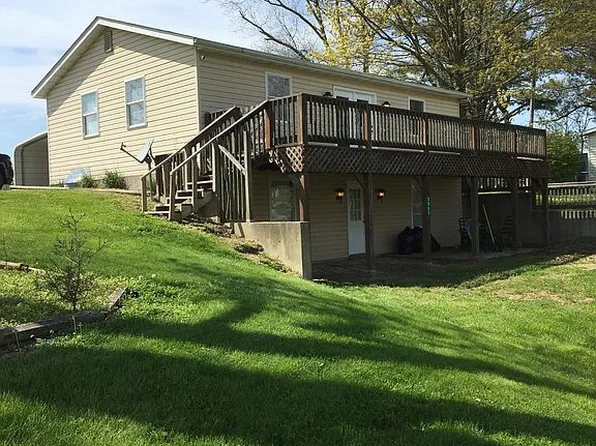 2003 Main St, Renault, IL 62279