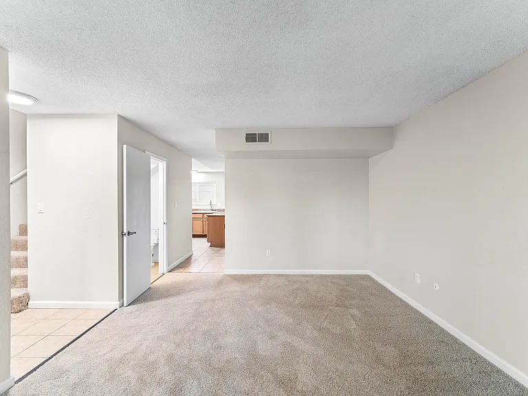 54 Quay Ct — Photo 50
