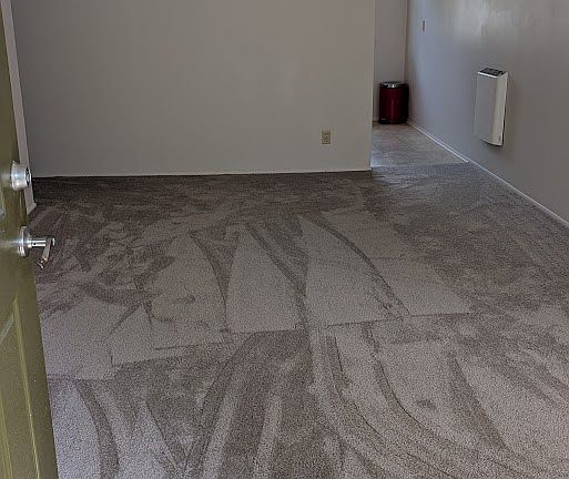 2nd image of 14344 Lenora Pl N #14344