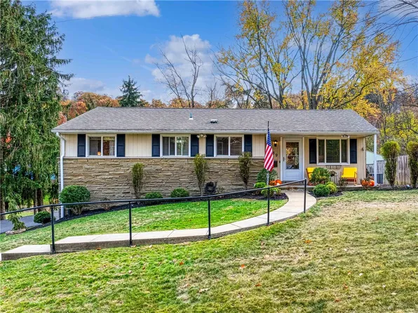 989 Balmoral Dr, Pittsburgh, PA 15237