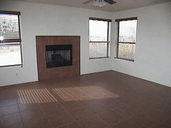 4th image of 3810 N 195 Drive
