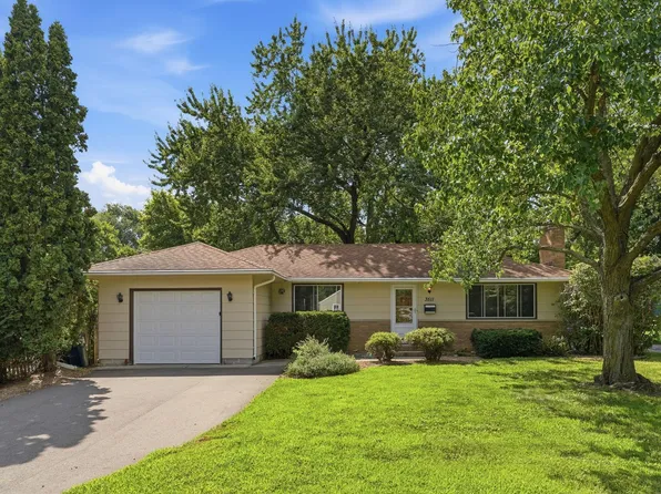 3511 Zane Ave N, Crystal, MN 55422