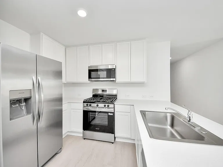28814 Golden Wheat Ct — Photo 16