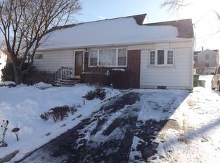 23 Yuro Dr, Edison, NJ 08837