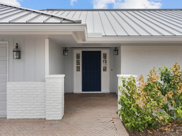 6061 SE Medinah Lane, Stuart, FL 34997