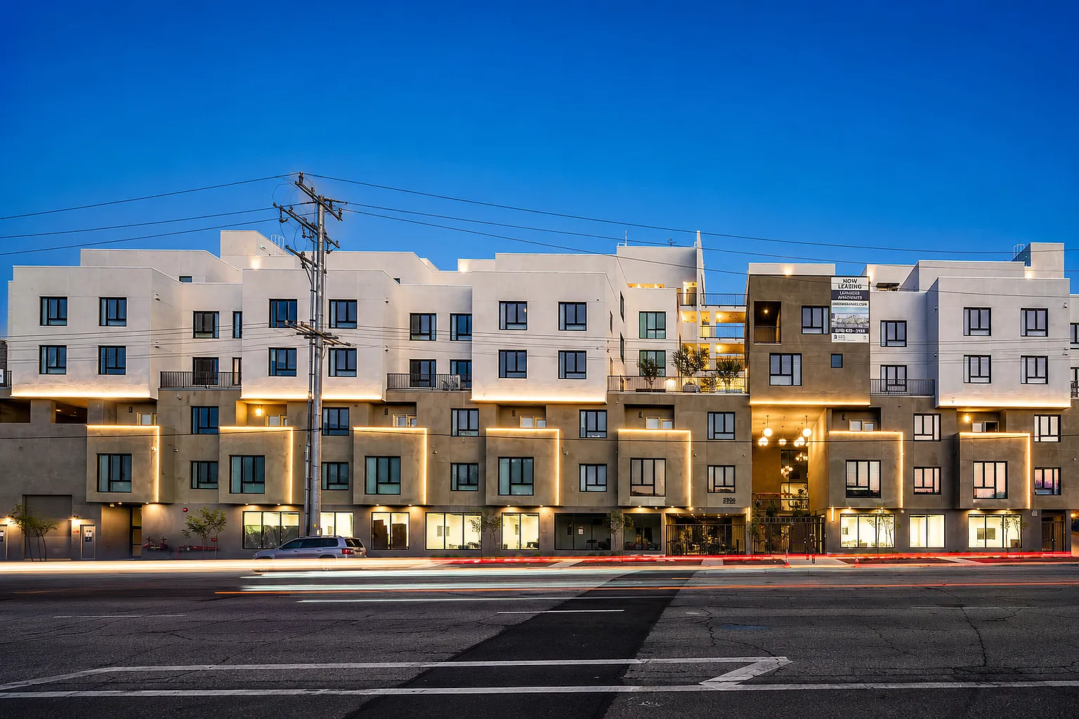Woodlake Apartments — Photo 2