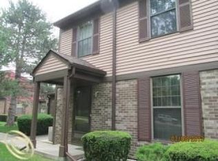 7939 Pontiac Lake Rd #7947, Waterford, MI 48327