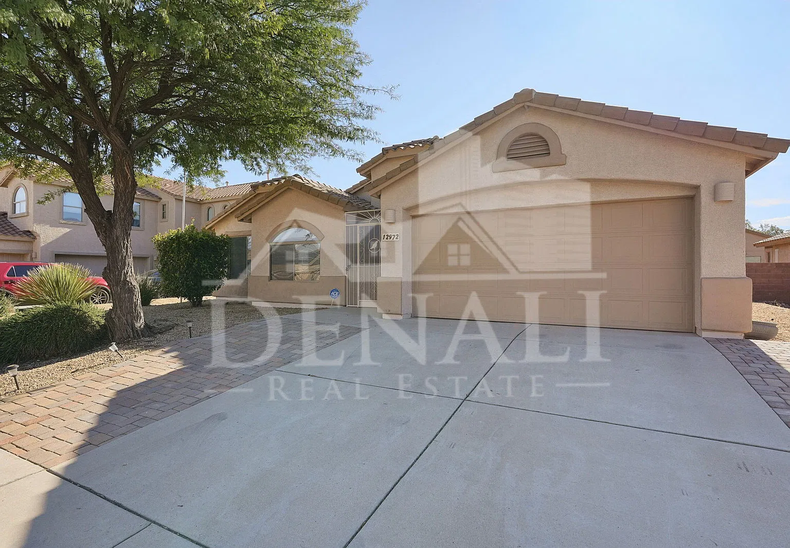 4 bed, 2.0 bath, 1862 sqft, $1,980 — Photo 2